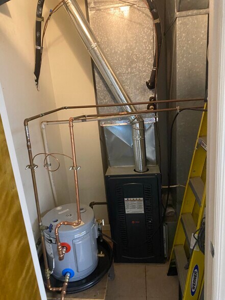 More Photos Of 1124 Rt 202 S, Raritan Office For Sale