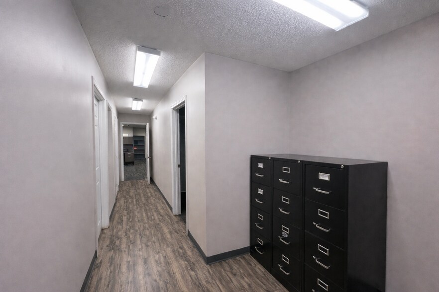 More Photos Of 432 N Royal St, Jackson Warehouse For Lease