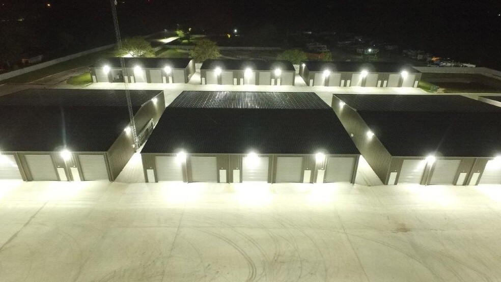 More Photos Of 5969 Jones Rd, Bryan Warehouse For Lease