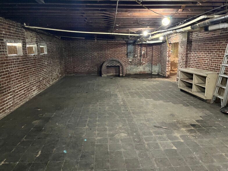 More Photos Of 503 Main St, Madison Hospitality For Sale