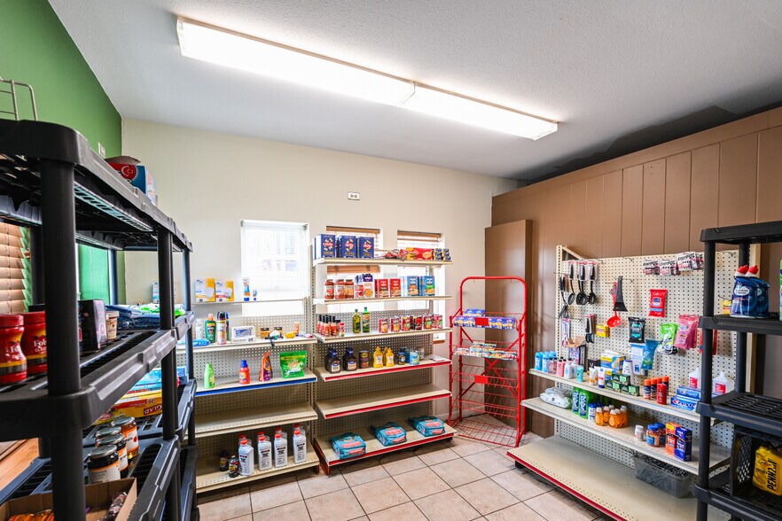 More Photos Of 228 Elcho Ave, Crested Butte Service Station For Sale