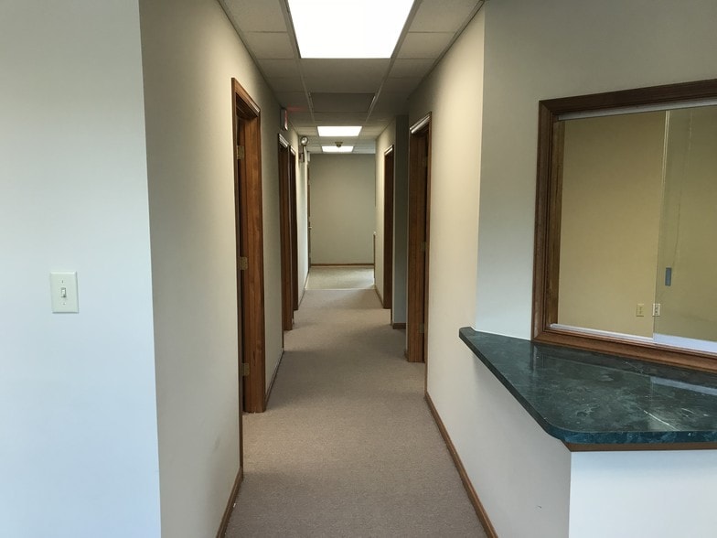 More Photos Of 1991 S State St, Dover Office For Lease