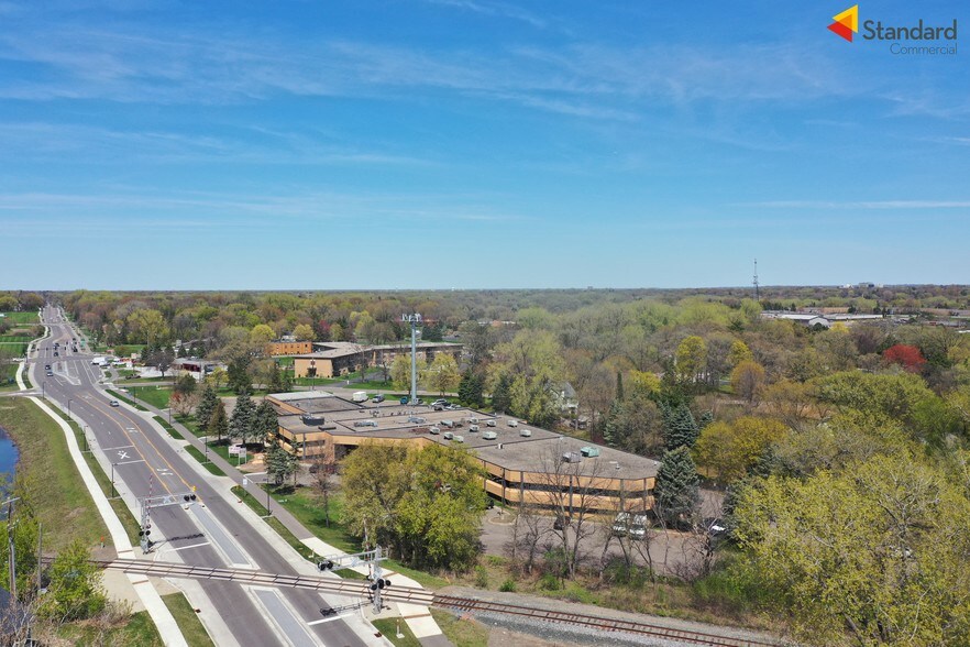More Photos Of 1710 Douglas Dr N, Golden Valley Business Park For Sale