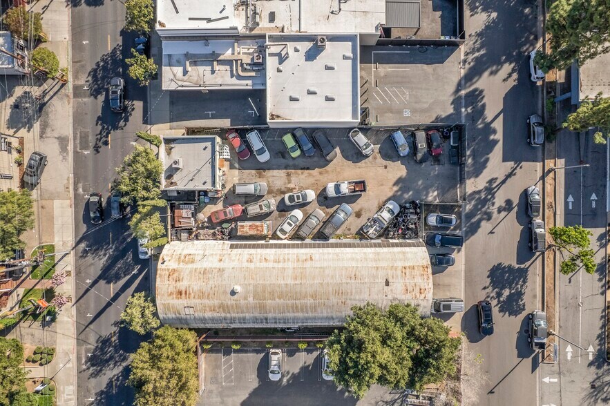 More Photos Of 615-617 University Ave, Los Gatos Warehouse For Sale