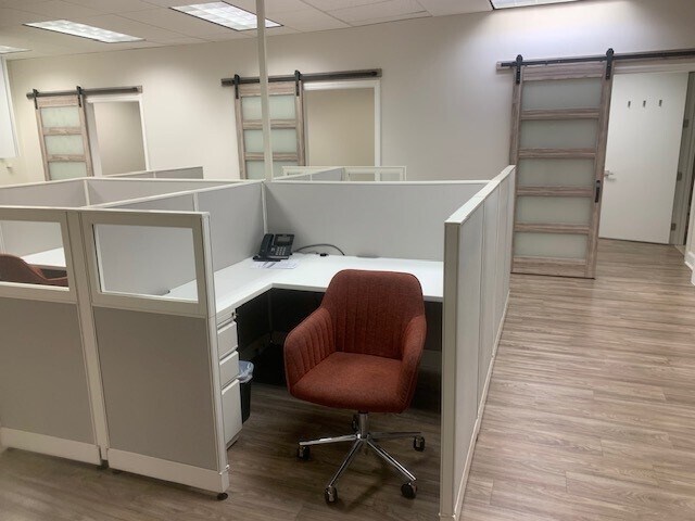 More Photos Of 2925 Pga Blvd, Palm Beach Gardens Office For Lease