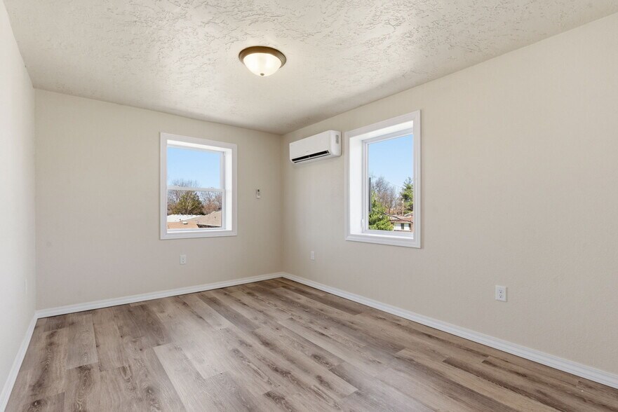 More Photos Of 301 Mount Vernon Blvd, Mount Vernon Apartments For Sale