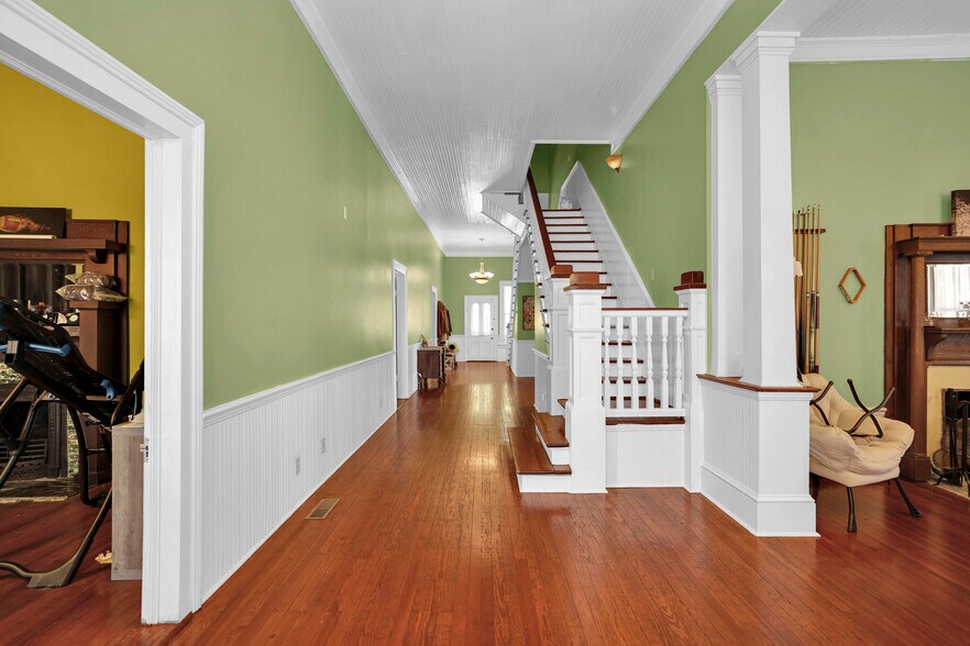 More Photos Of 115 N Magnolia St, Raeford Office Residential For Sale