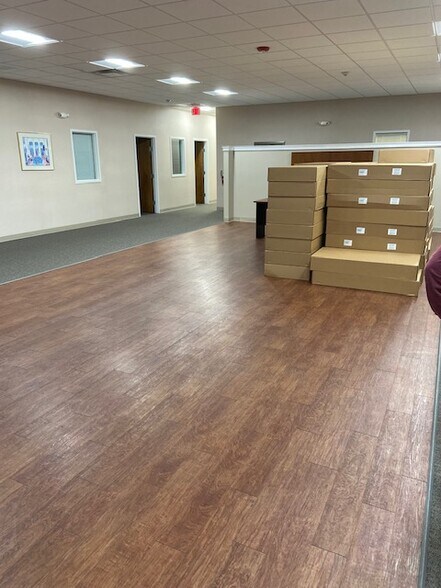More Photos Of 12363 Hampton Park Blvd, Tampa Office For Lease