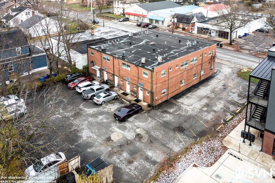 More Photos Of 1039 N Limestone, Lexington General Retail For Lease