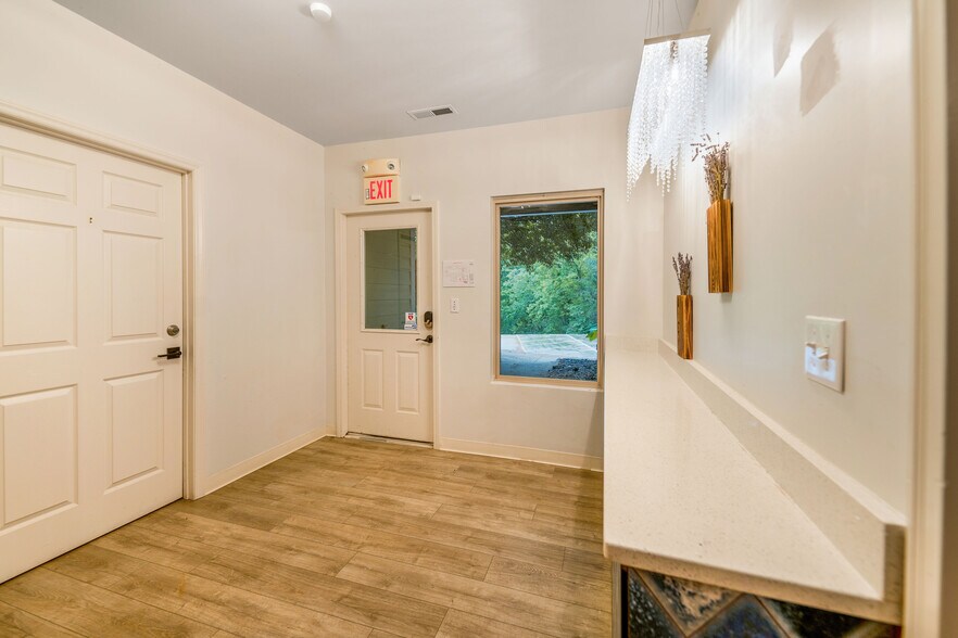 More Photos Of 364 Weaverville Rd, Asheville Medical For Sale