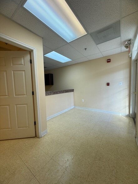 More Photos Of 10290 Baltimore National Pike, Ellicott City Office For Sale
