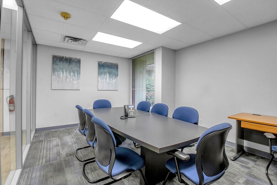 More Photos Of 250 Cross Keys Office Park, Fairport Unknown For Lease