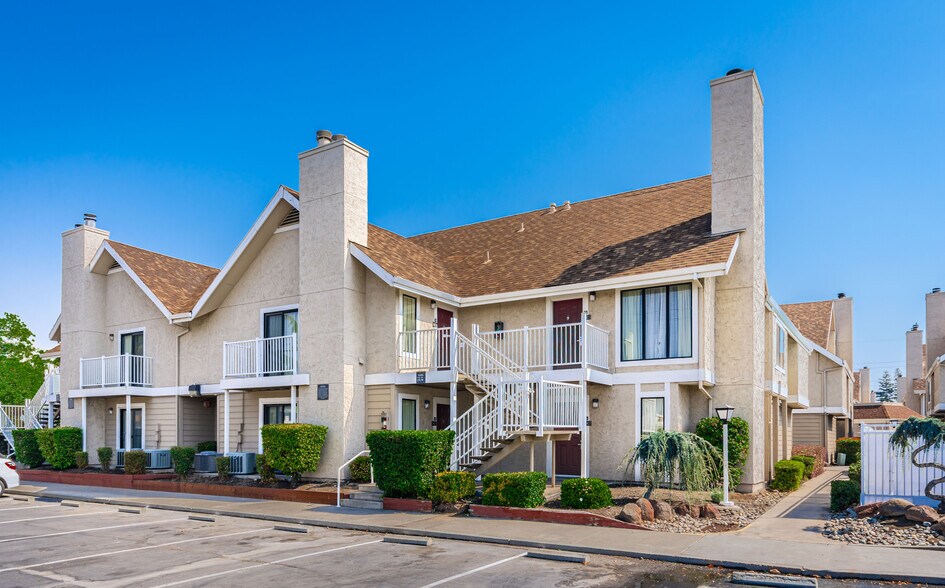 More Photos Of 1530 Howe Ave, Sacramento Hotel For Sale