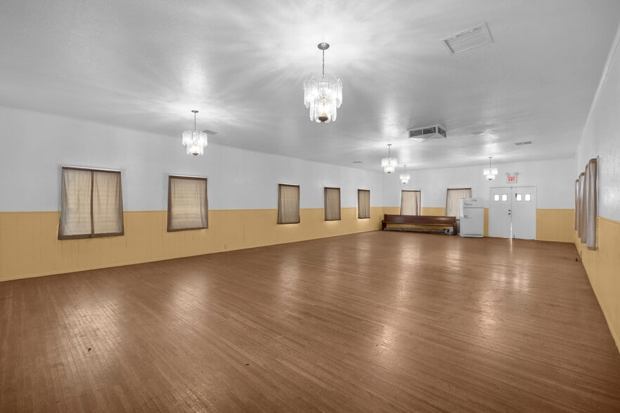 More Photos Of 1101 W Florence Ave, Los Angeles Religious Facility For Sale