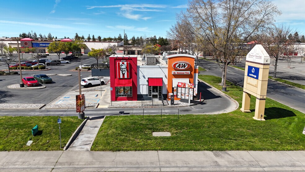 Primary Photo Of 8101 Watt Ave, Sacramento Fast Food For Lease