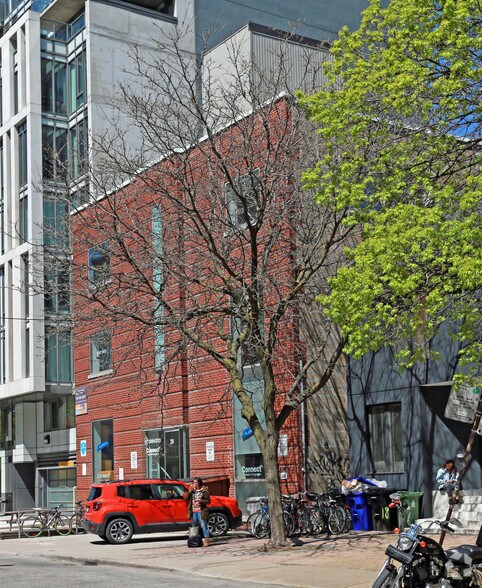 More Photos Of 20 Camden St, Toronto Office For Lease