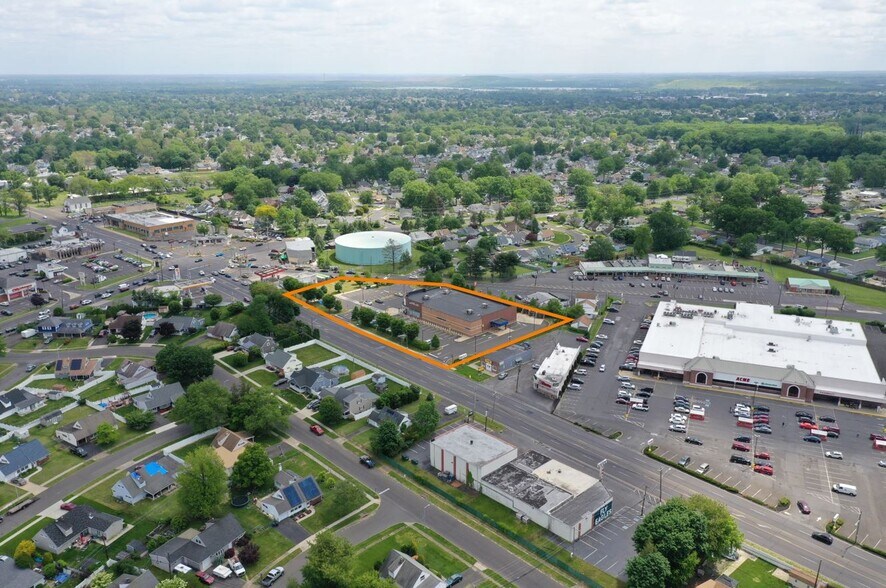 More Photos Of 6912 New Falls Rd, Levittown Drugstore For Sale