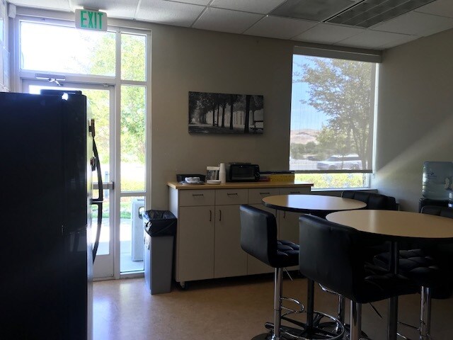 More Photos Of 3700 Hilborn Rd, Fairfield Medical For Sale