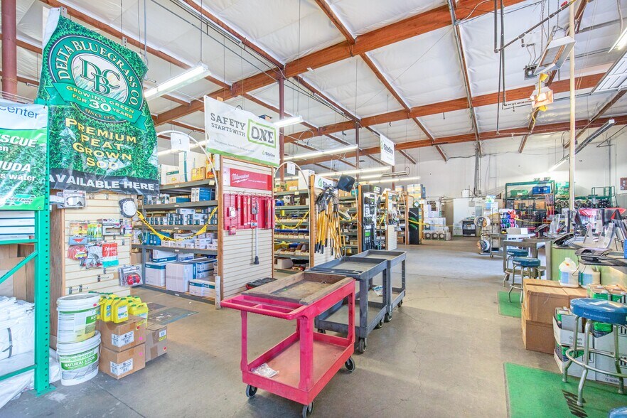 More Photos Of 6500 Elvas Ave, Sacramento Warehouse For Sale
