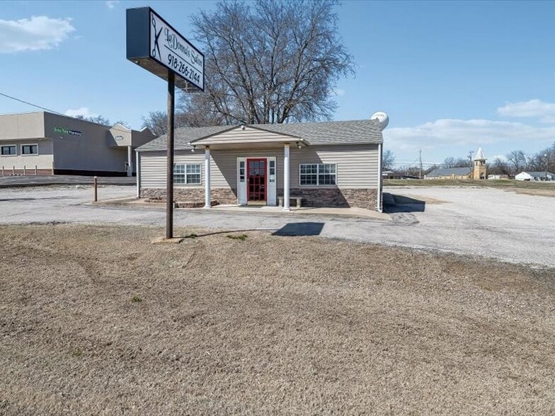 More Photos Of 1830 N Highway 66, Catoosa Freestanding For Sale