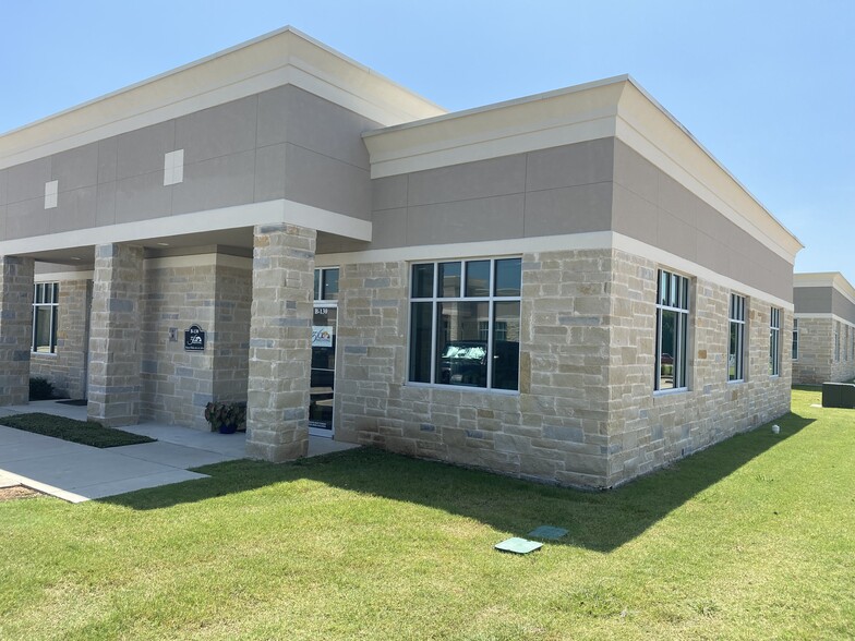 Primary Photo Of 333 E Bethany Dr, Allen Office For Lease