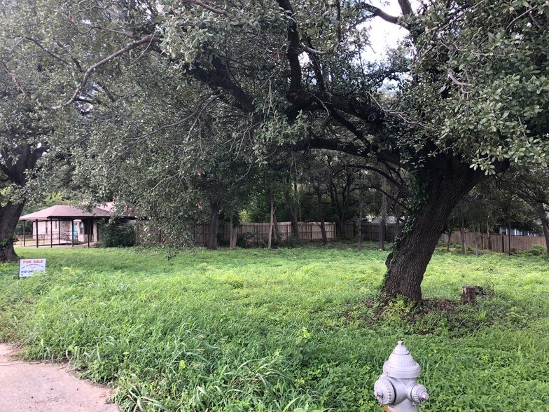 More Photos Of 11804 N Interstate 35, Austin Land For Sale