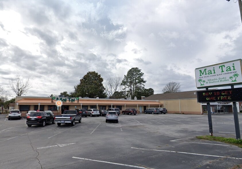 More Photos Of 109 Henderson Dr, Jacksonville Restaurant For Sale