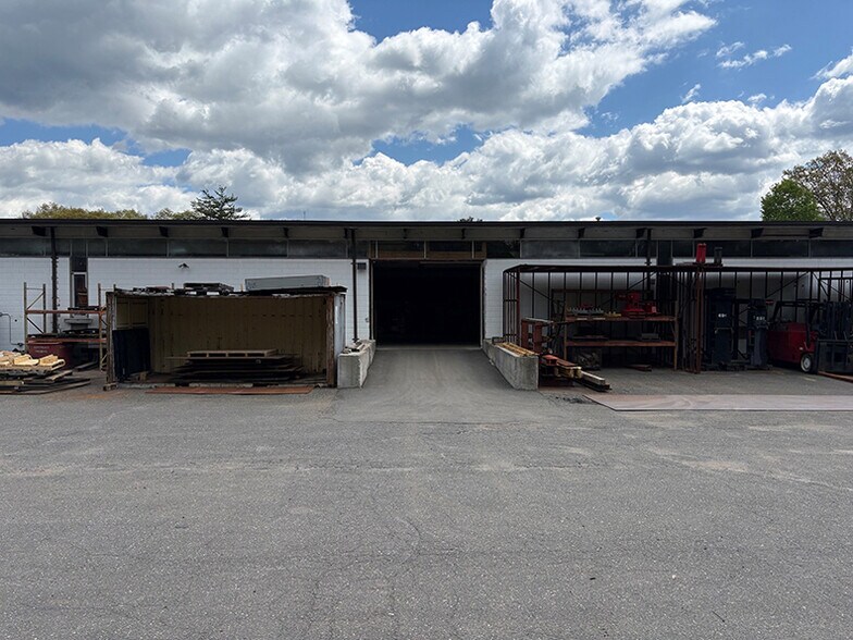 More Photos Of 65 Spring Ln, Farmington Manufacturing For Sale
