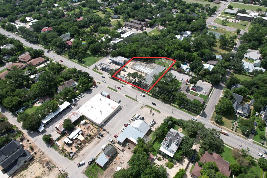 More Photos Of 519 W San Antonio St, Lockhart Office For Lease