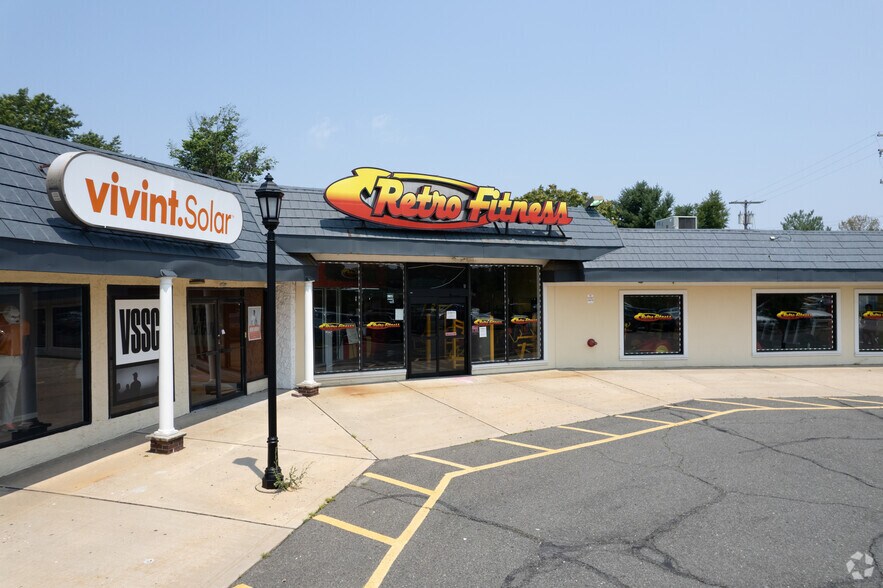 More Photos Of 419 Route 34 S, Matawan Unknown For Lease