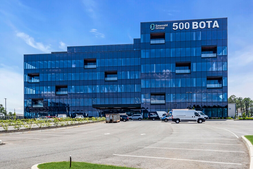 More Photos Of 500 Boulevard of Americas, Lakewood Medical For Lease