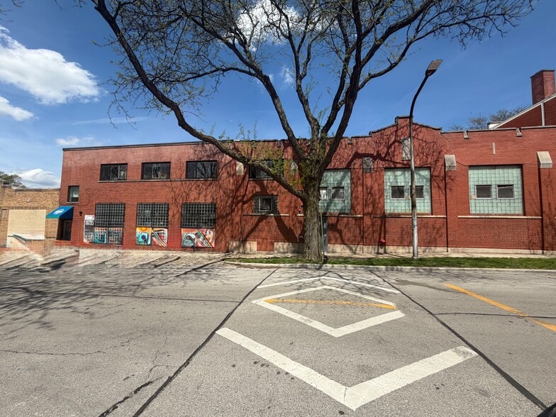 More Photos Of 609 South Blvd, Evanston Warehouse For Sale