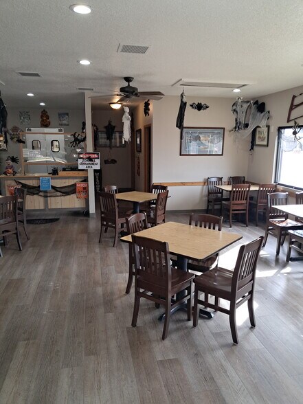 More Photos Of 7709 Main st, Siren Restaurant For Sale