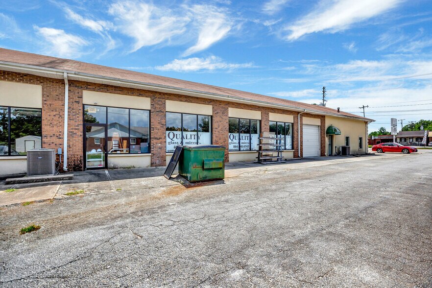 More Photos Of 516 Pearman Dairy Rd, Anderson Freestanding For Sale