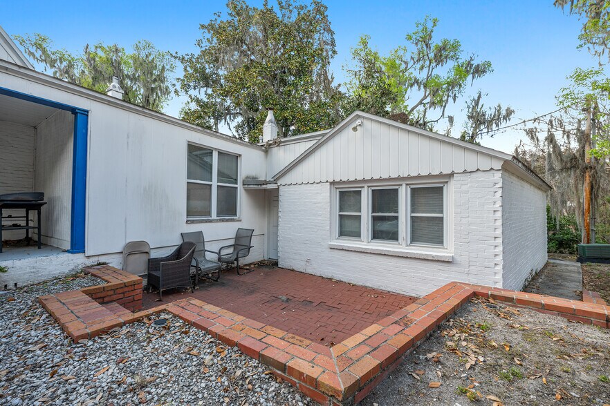 More Photos Of 949 SW 13th St, Gainesville Office Residential For Sale