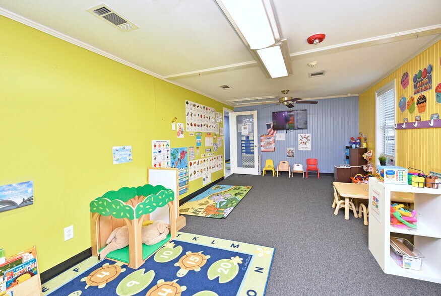 More Photos Of 1220 Mulcahy St, Rosenberg Religious Facility For Sale