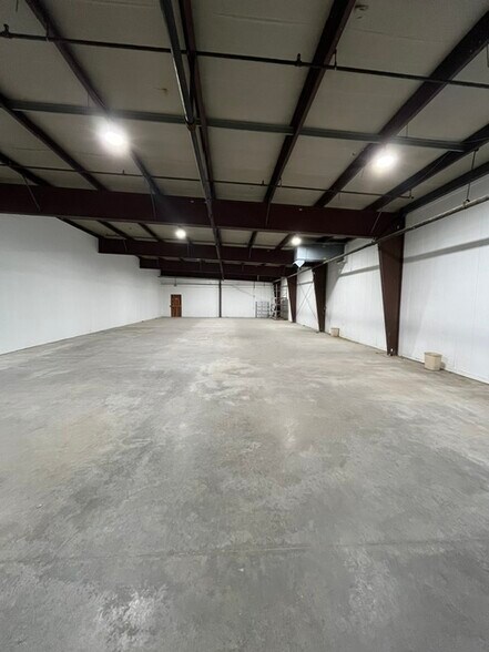 More Photos Of 466 E Brighton Ave, Syracuse Distribution For Sale