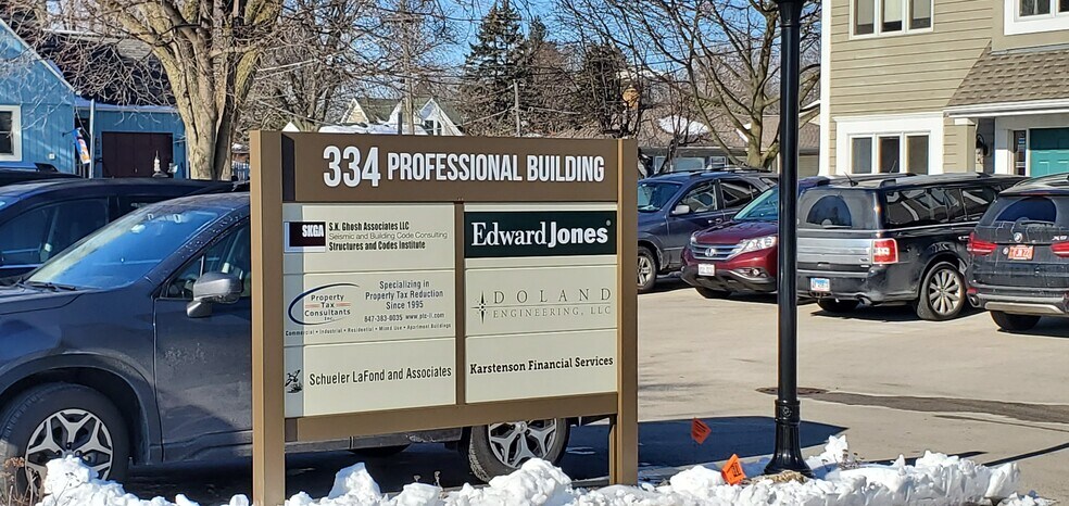 More Photos Of 334 E Colfax St, Palatine Loft Creative Space For Sale
