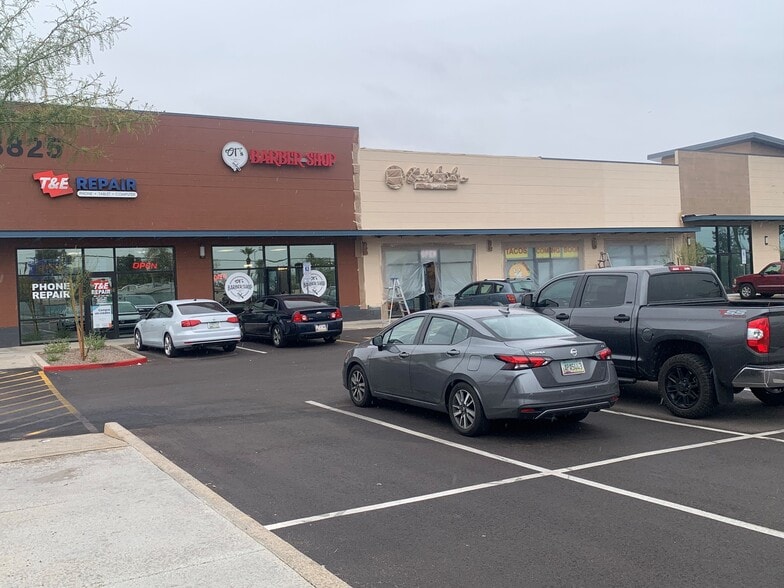 More Photos Of 3825 N 75th Ave, Phoenix General Retail For Lease