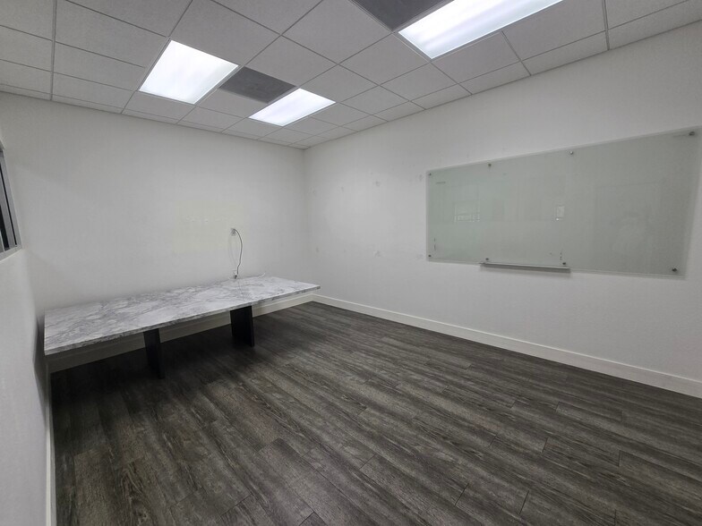 More Photos Of 1351 Sawgrass Corporate Pky, Sunrise Loft Creative Space For Lease