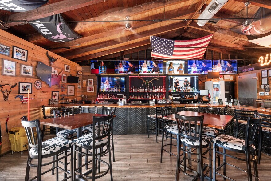 More Photos Of 10028 Foothill Blvd, Rancho Cucamonga Restaurant For Sale