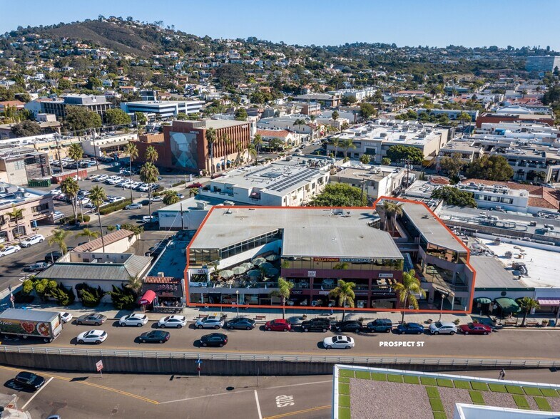 More Photos Of 1025 Prospect St, La Jolla Storefront Retail Office For Lease
