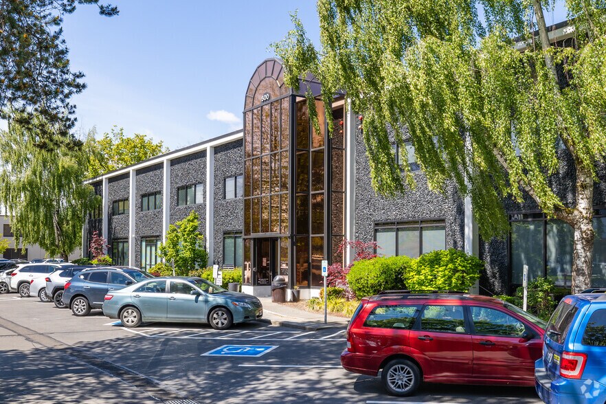 More Photos Of 500 SW 7th St, Renton Office For Sale