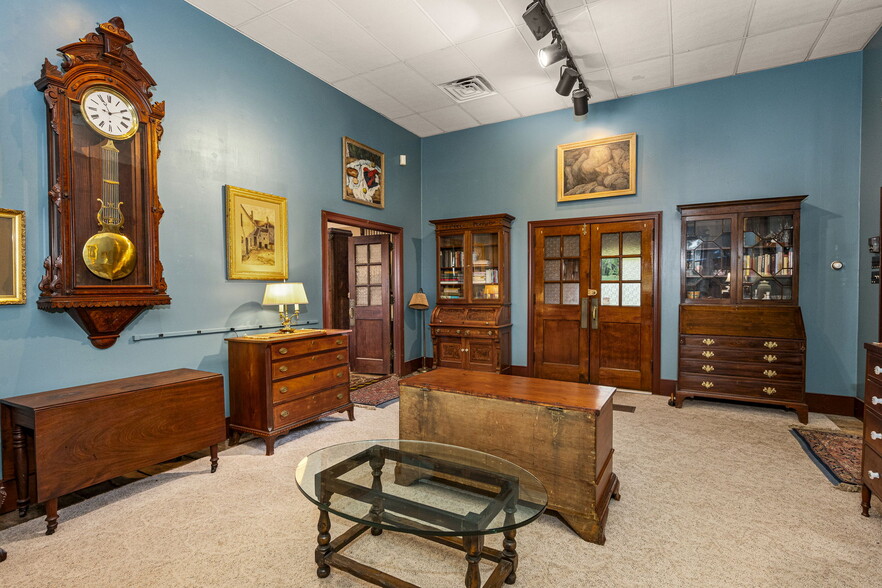 More Photos Of 1041 Reading Ave, Boyertown General Retail For Sale