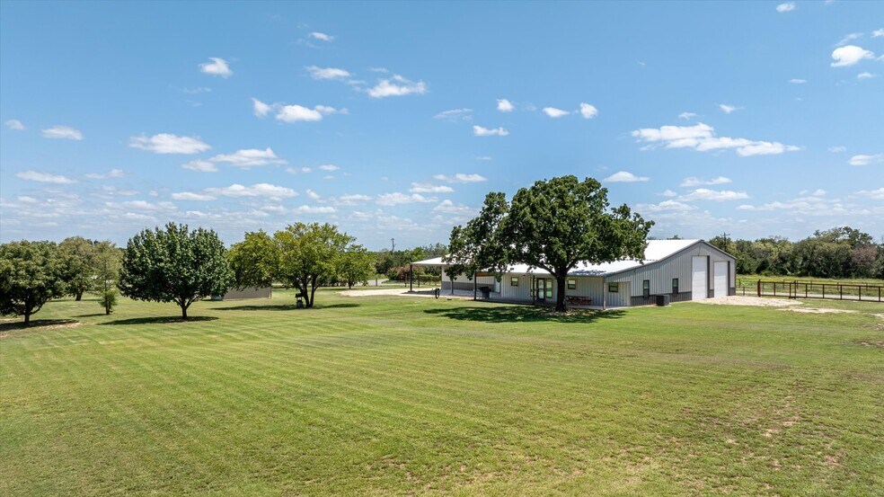 More Photos Of 7703 Prairie Creek Ln, Tolar Contractor Storage Yard For Sale