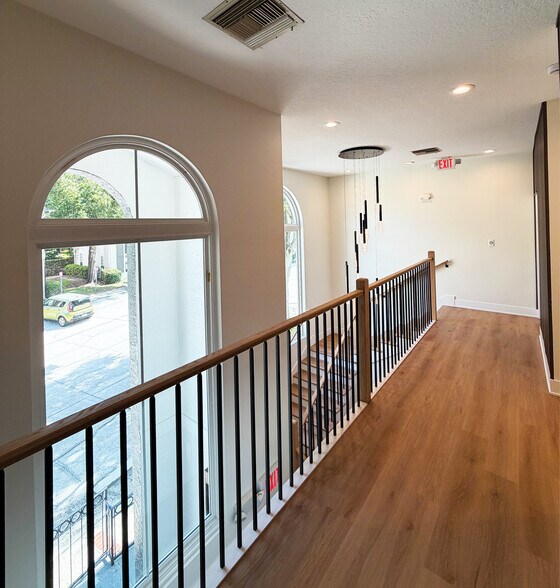 More Photos Of 166 Lookout Pl, Maitland Medical For Lease