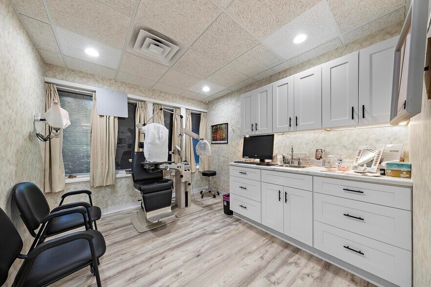 More Photos Of 257 Monmouth Rd, Oakhurst Medical For Sale