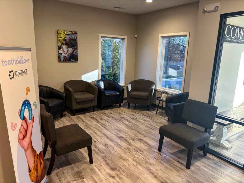 More Photos Of 10800 E 77th Ter, Raytown Medical For Sale