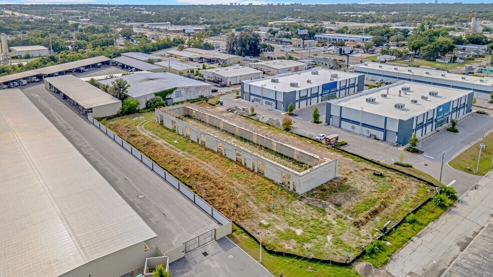 More Photos Of 9310 Ulmerton Rd, Largo Light Manufacturing For Lease