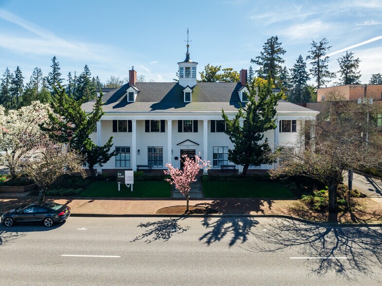 More Photos Of 600 A Ave, Lake Oswego Office For Lease